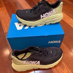 Hoka One One Rincon 3 running shoes 9 men